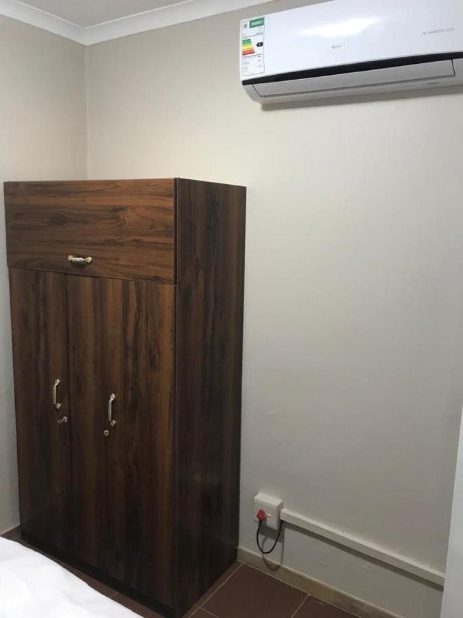 Urbanlife Keetmanshoop Accommodation Bagian luar foto