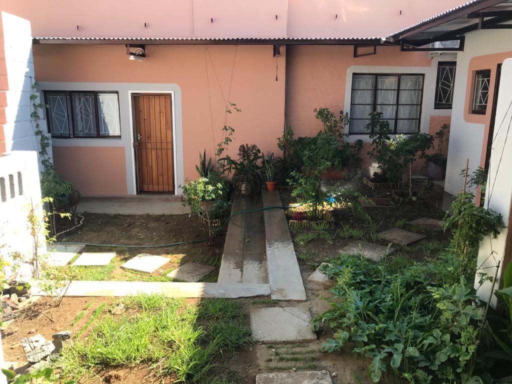 Urbanlife Keetmanshoop Accommodation Bagian luar foto